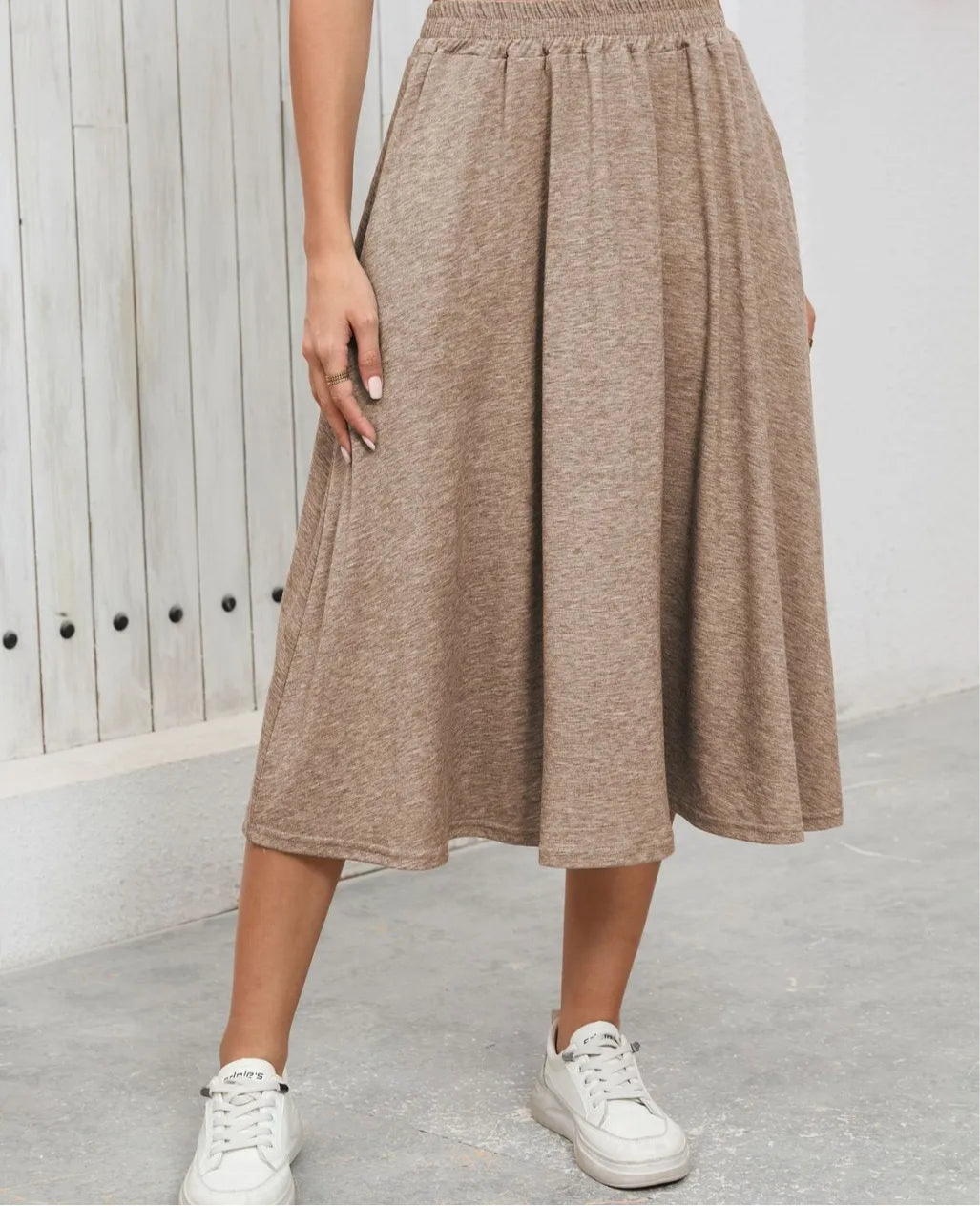 Elastic Waist Skirt With Pockets
