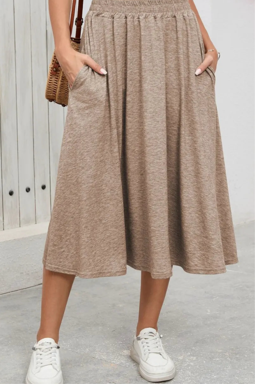 Elastic Waist Skirt With Pockets
